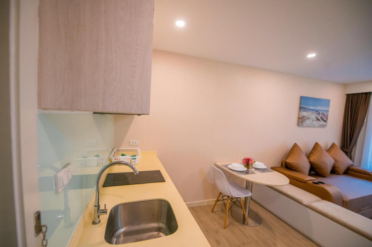 Seven Seas Pattaya Poolside Room ห้องติดสระ Джомтьен Экстерьер фото