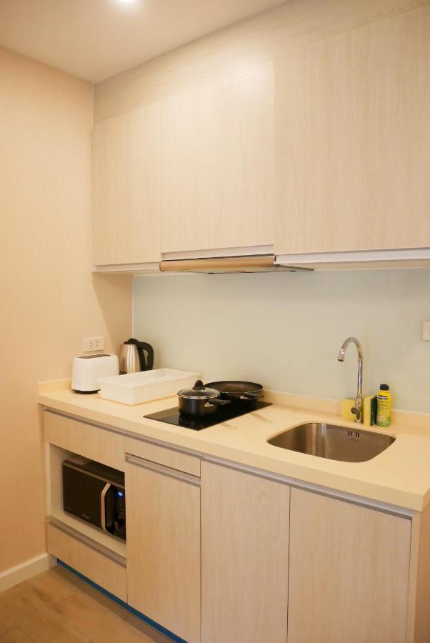 Seven Seas Pattaya Poolside Room ห้องติดสระ Джомтьен Экстерьер фото